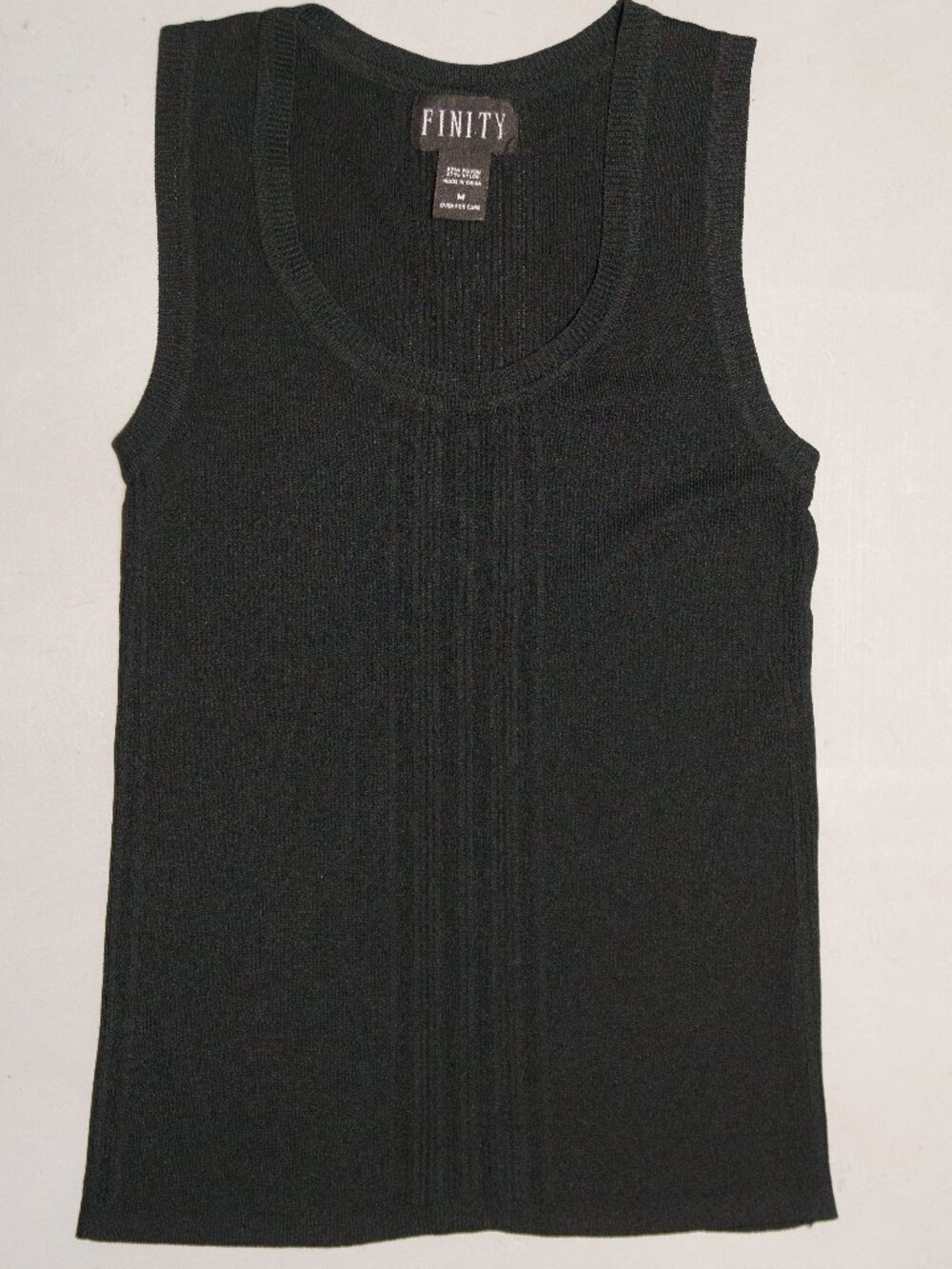 FINITY black sleeveless Tank Top – medium
